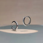 Elegant and Minimal Huggie