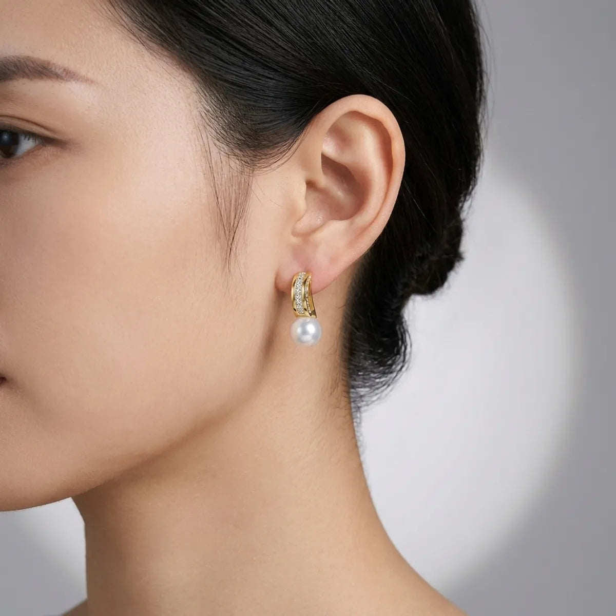 Pearl & Diamond Stud Earring