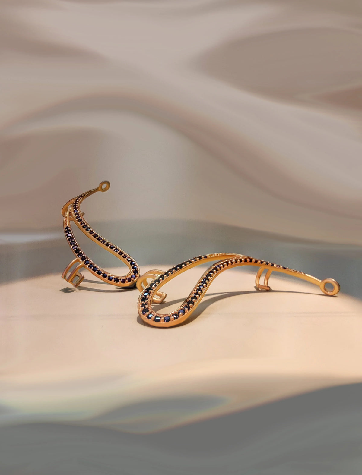 Celebrity Fancy Earring with Curved Gold Ear Cuff Design