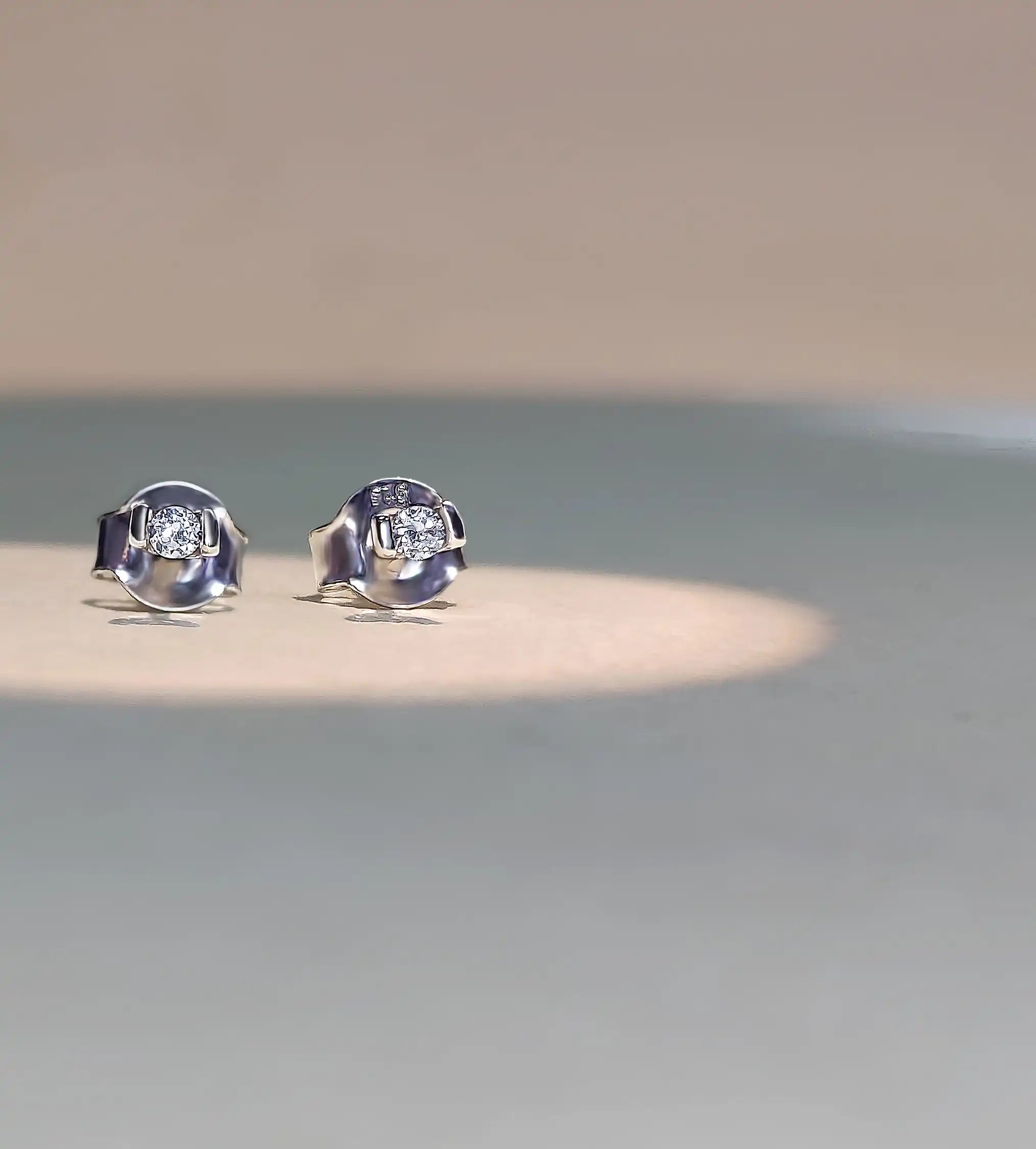 Classic Diamonds Stud Earring