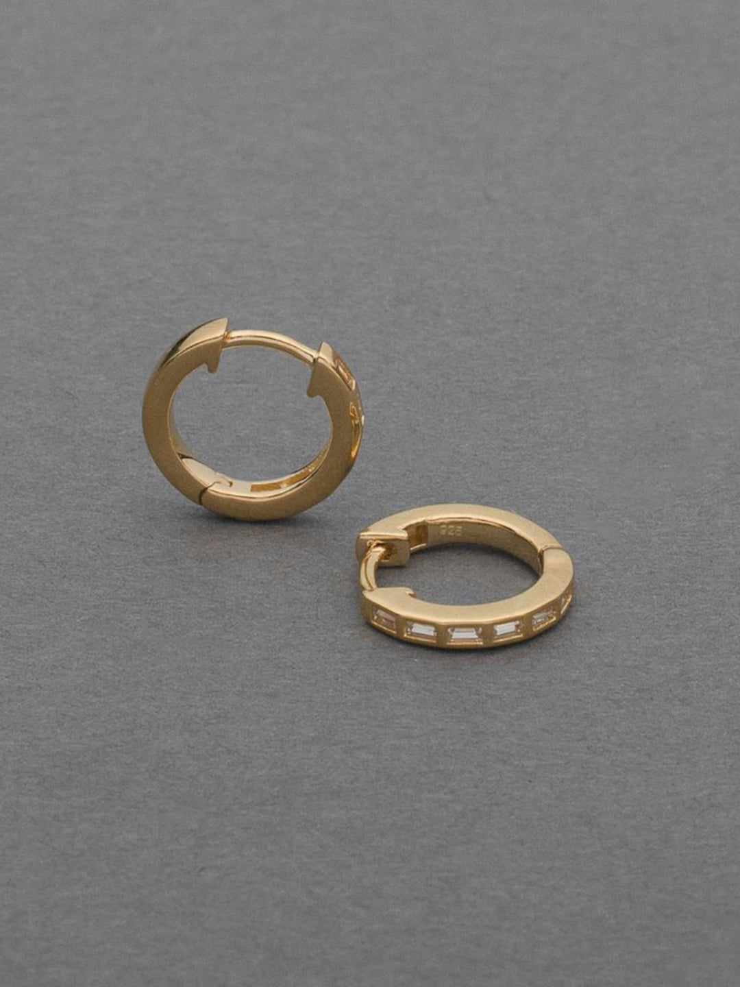 Medium baguette Diamonds Hoop Earrings