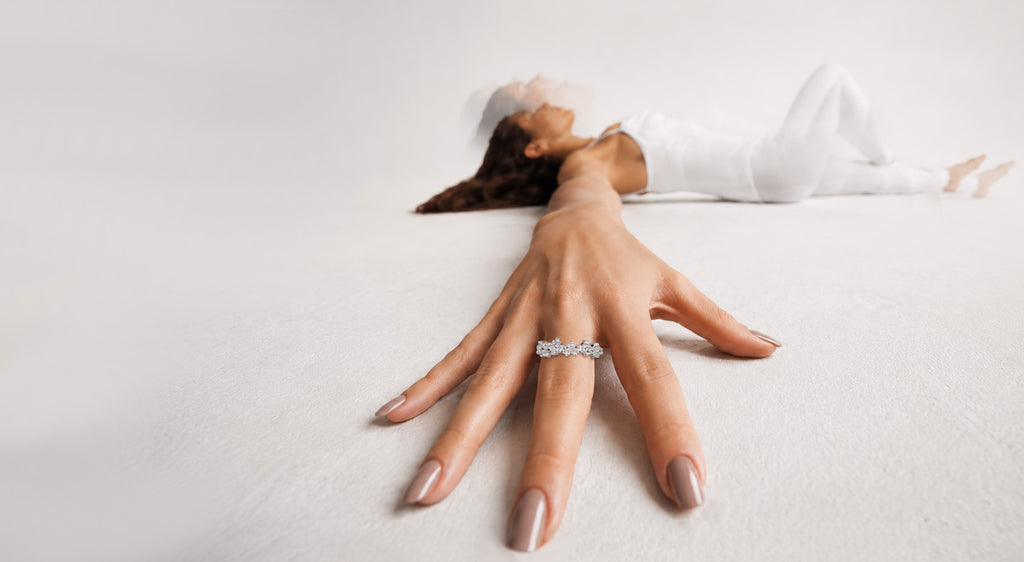 925 Sterling Silver Ring with White CZ in Gold or Rhodium Plating