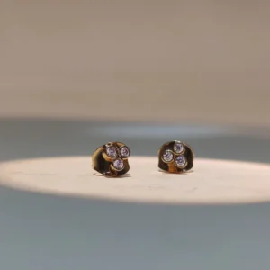 Classic Trio Diamonds Stud Earrings