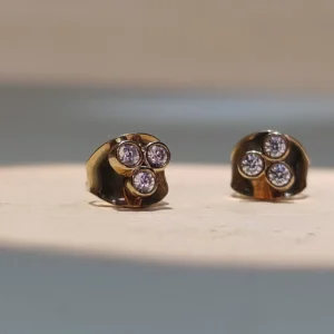 Classic Trio Diamonds Stud Earrings